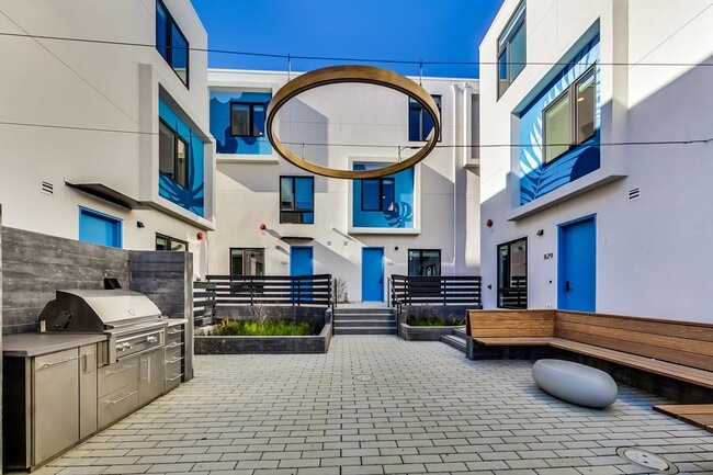 Building Photo - ArtHaus Six
