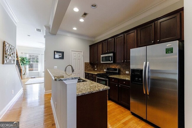 Building Photo - 2022 Cobblestone Cir NE