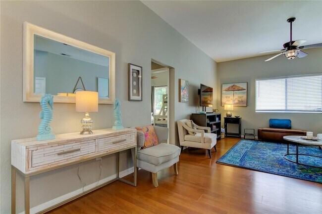 Building Photo - 1421 Beach Club Ln