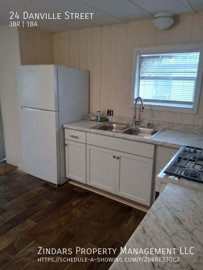 Building Photo - Remodeled 3 bedroom 1 bath mobile home in ...