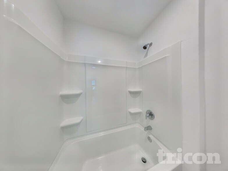 Building Photo - 2524 Sweet Olive