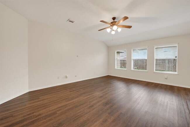 Building Photo - 22106 Galapagos Ct