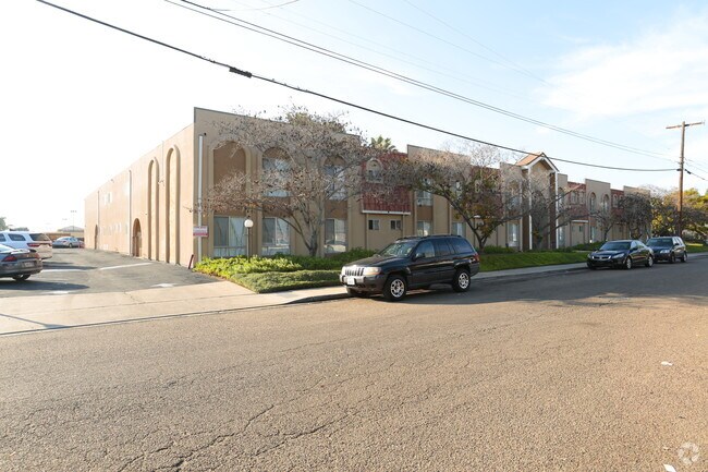 Building Photo - Villa Paschal Apartments