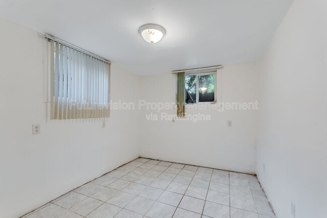 Building Photo - 1703 Glenwood Ave