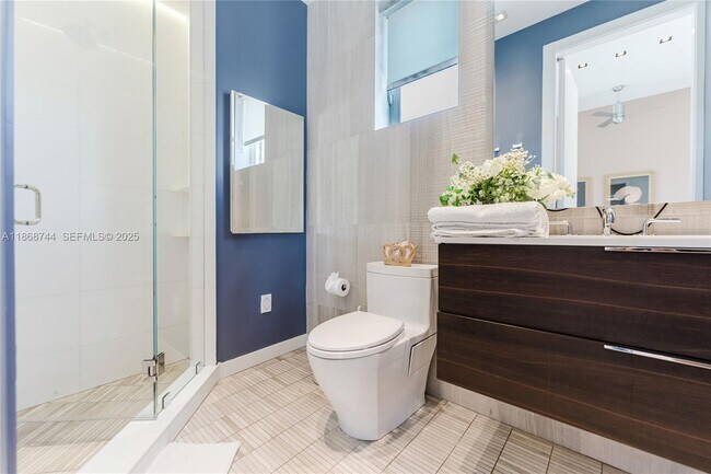 Building Photo - 3916 Island Estates Dr