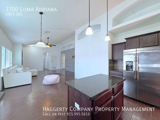 Building Photo - 3700 Loma Adriana