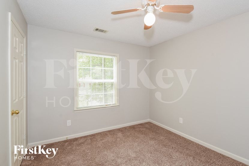 Building Photo - 38 Michael Ct