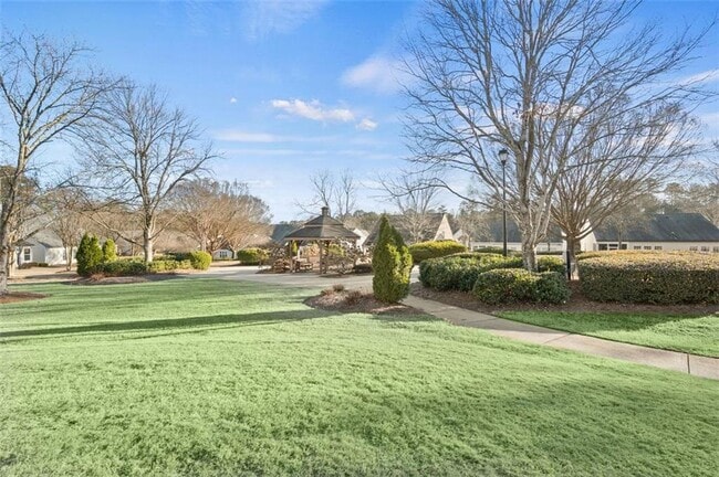 Building Photo - 4090 Prince Charles Dr