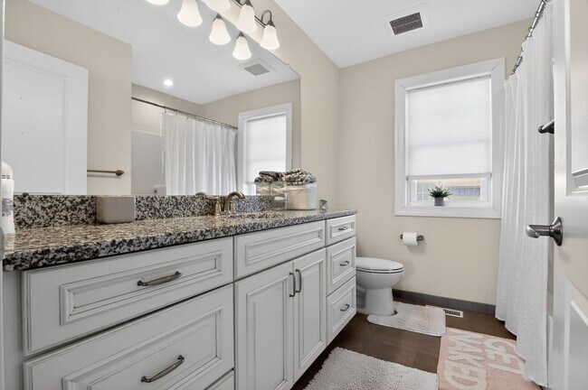 Building Photo - 103 N Madison Ave