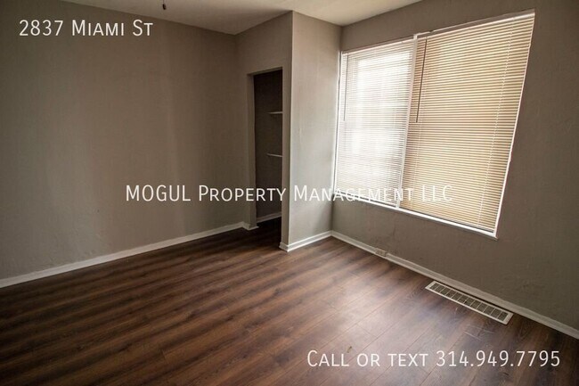 Building Photo - 2837 Miami St