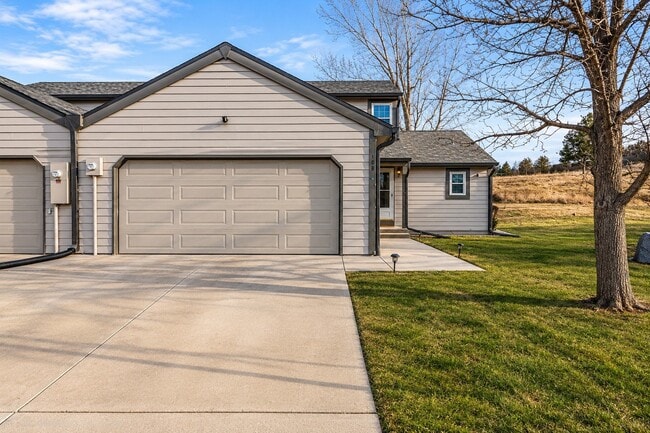 Building Photo - 108 Cobblestone Dr
