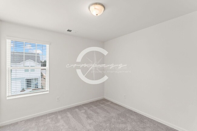 Building Photo - 303 Aldgate Wy