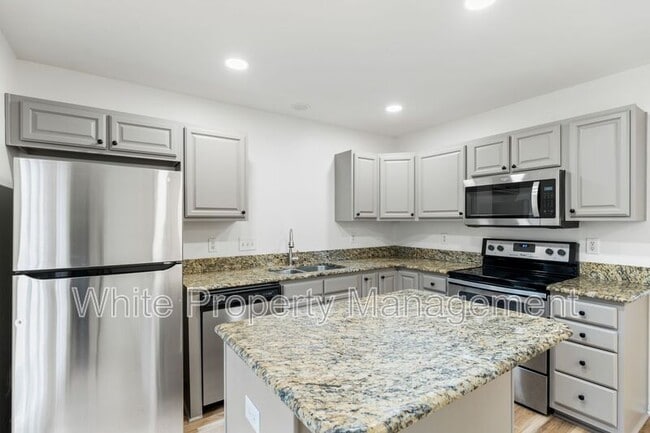 Building Photo - 15554 Asterwind Ct