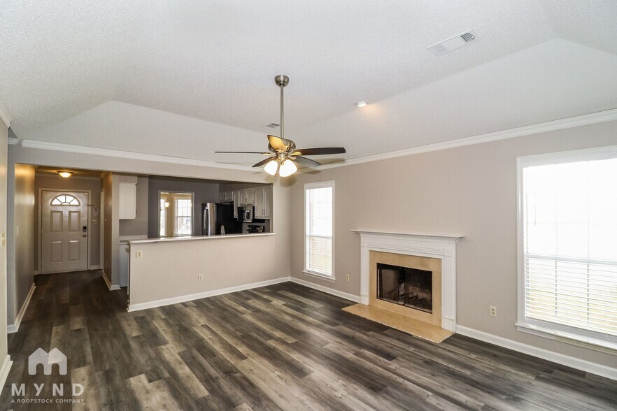 Building Photo - 9020 Pepper Hollow Ct