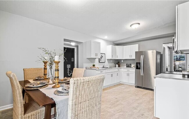 Building Photo - 6944 Cherbourg Ave S