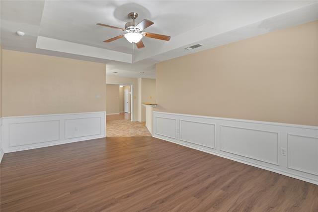 Building Photo - 3715 Dahlia Dr