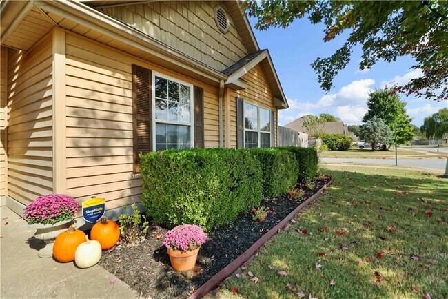 Building Photo - 3000 SW Wentworth Ave