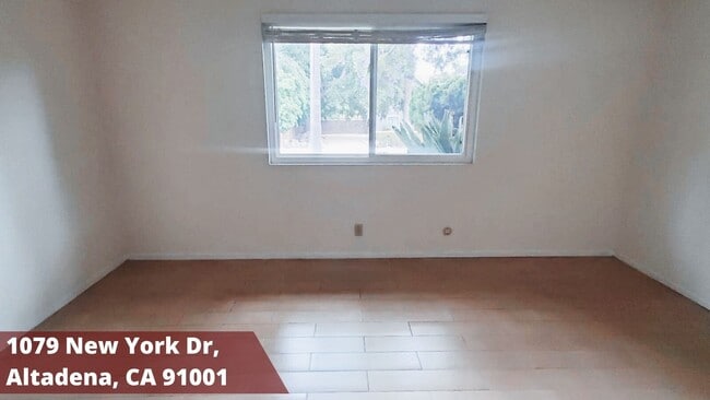 Building Photo - 1079 New York Dr