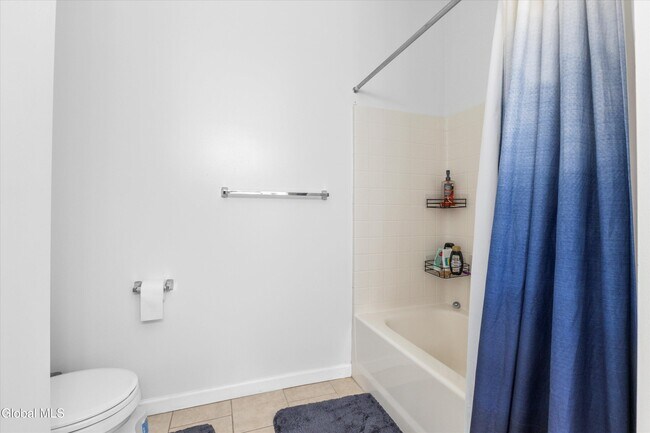 Building Photo - 401 Avalon Pl