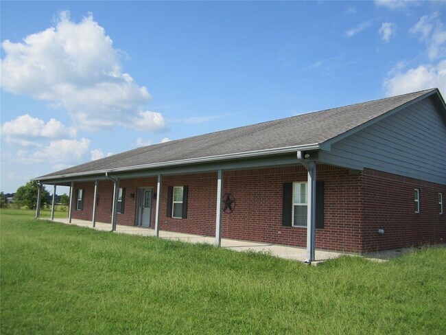Primary Photo - 19402 Bauer Rd