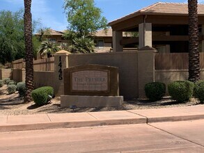 Building Photo - Beautiful 2 bedroom condo in Tempe