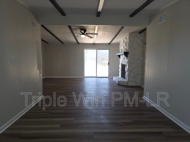 Building Photo - 1516 Gregory St