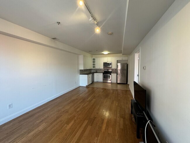 Building Photo - 4401 Park Ave