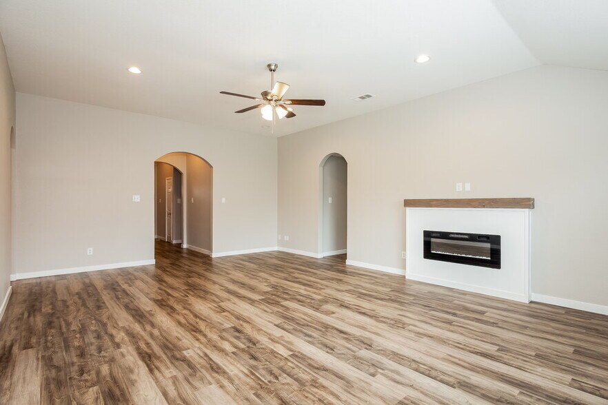 Building Photo - 105 Cherokee Dr