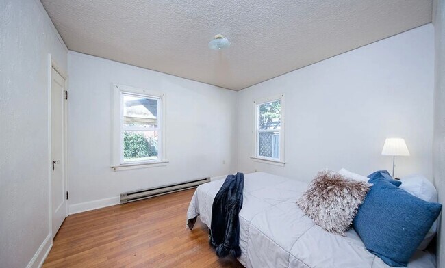 Building Photo - Baran (2018 11th St.)