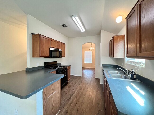 Building Photo - Cozy Home in Remington Point Neighborhood