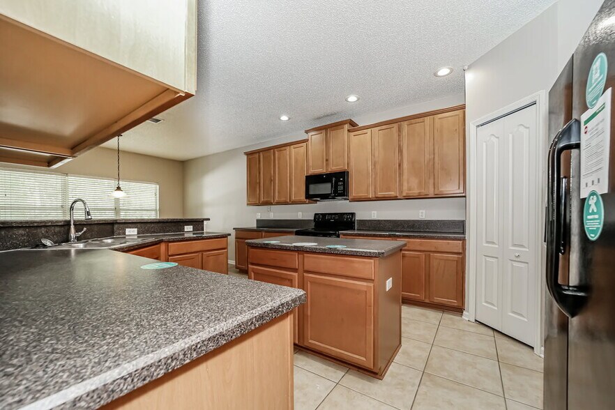 Building Photo - 133 Casa Sevilla Ave