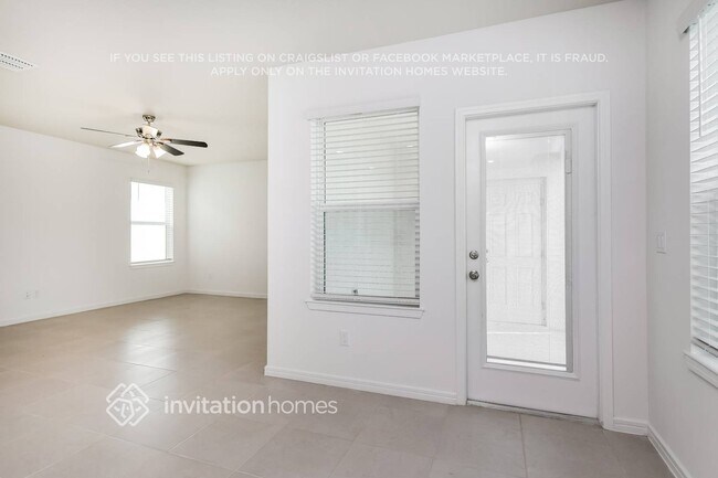 Building Photo - 2330 Southbury Dr