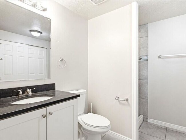 Building Photo - Salt Lake-Glendale 3 bed 2 bath home