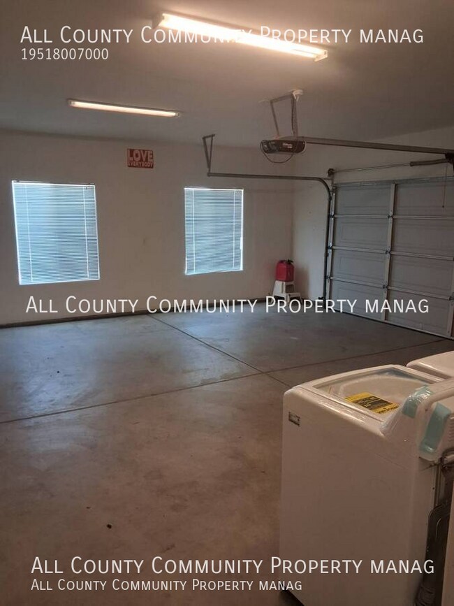 Building Photo - 60587 Belfair Dr
