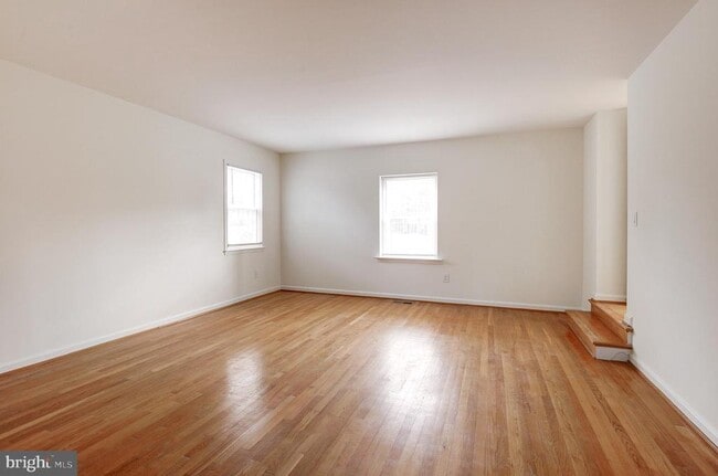 Building Photo - 9704 Hall Rd