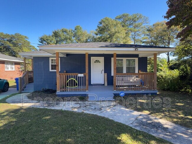 Primary Photo - 1614 Murchison Rd