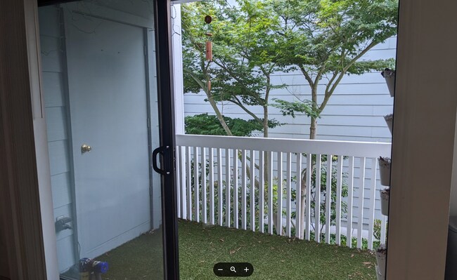 Building Photo - 938 Clark Ave