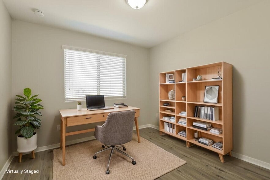 Building Photo - 8237 W Kittiwake Ln
