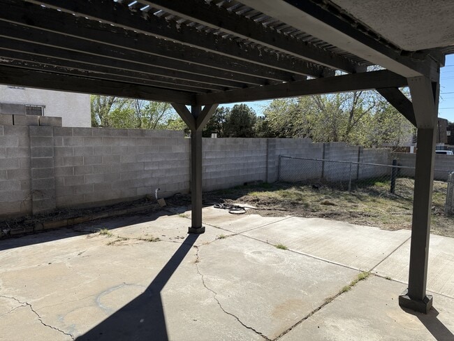 Building Photo - 4221 Penelope Pl NE