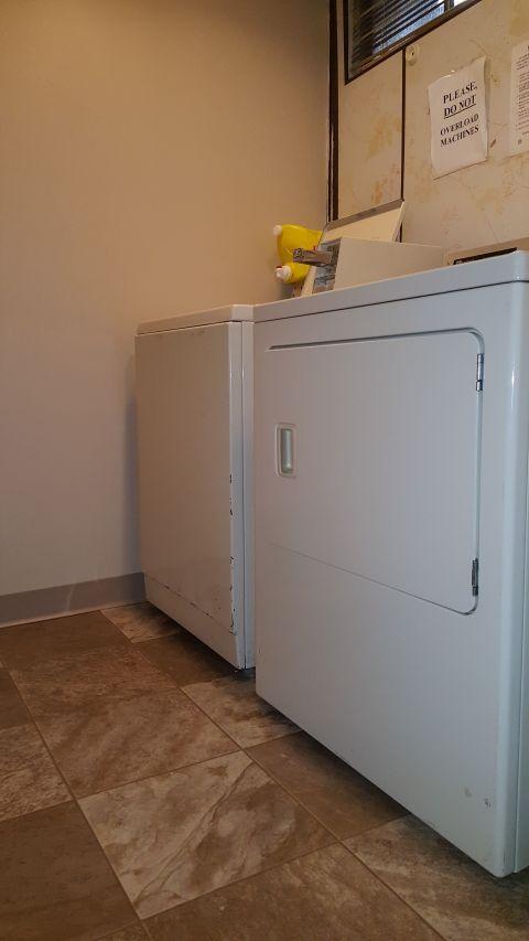 Building Photo - 2 bedroom in Billings MT 59102