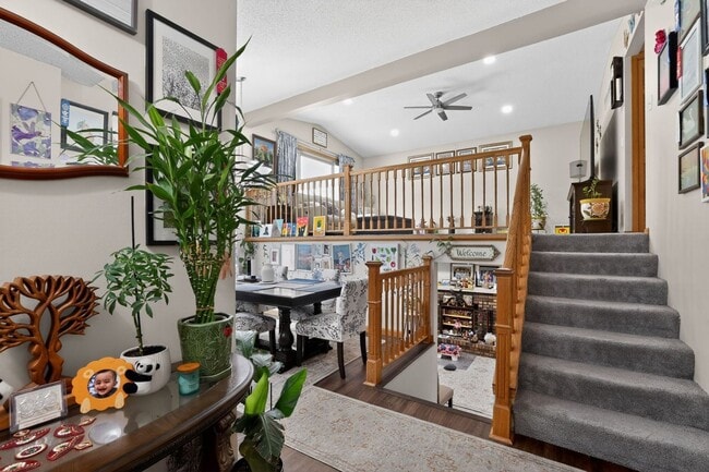 Building Photo - 595 Mercury Cir