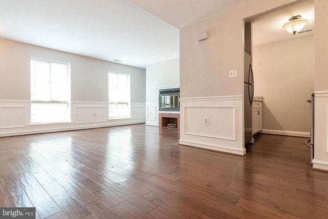 Primary Photo - 16 Andrew Pl