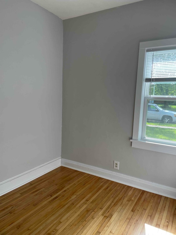 Building Photo - 220 S 61st Ave W