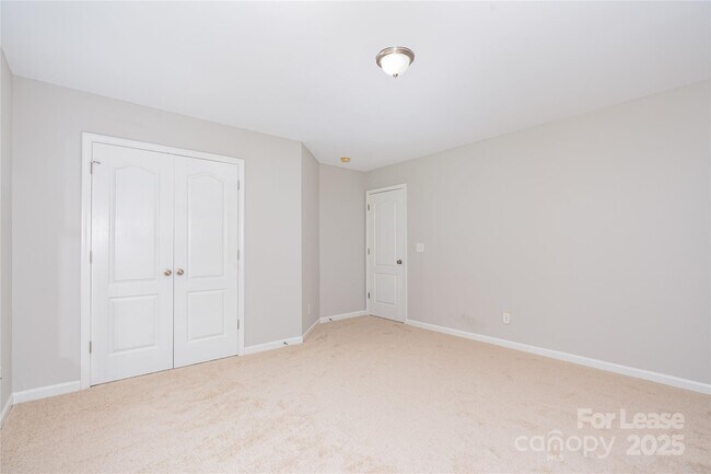 Building Photo - 14026 Green Birch Dr