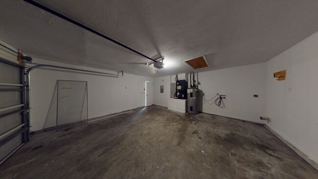 Building Photo - Beautiful 3 Bed/2 Bath Single Family Home ...