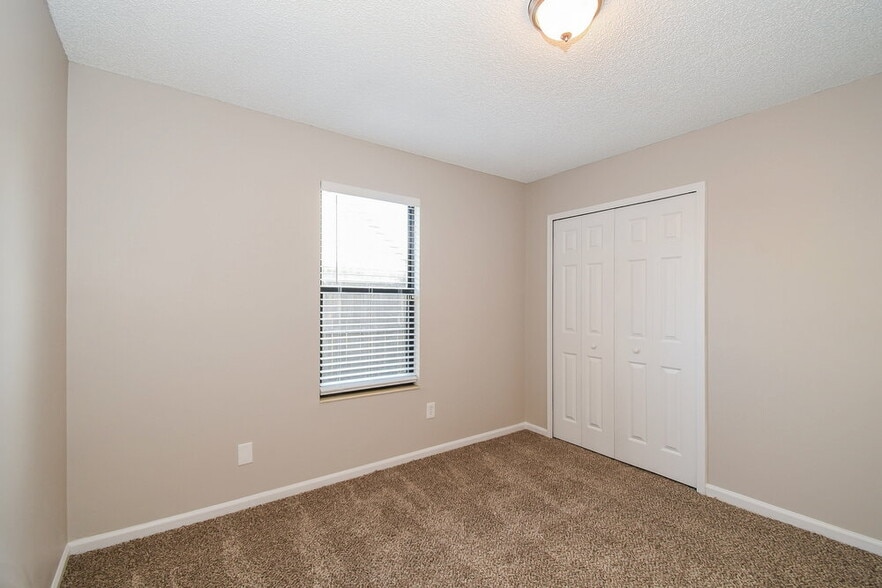 Building Photo - 1384 Rose Hill Dr E