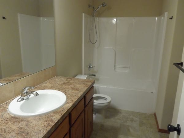 Building Photo - 415 Aaron Dr