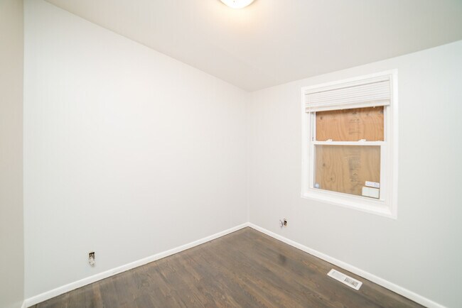 Building Photo - 8501 E 91 St