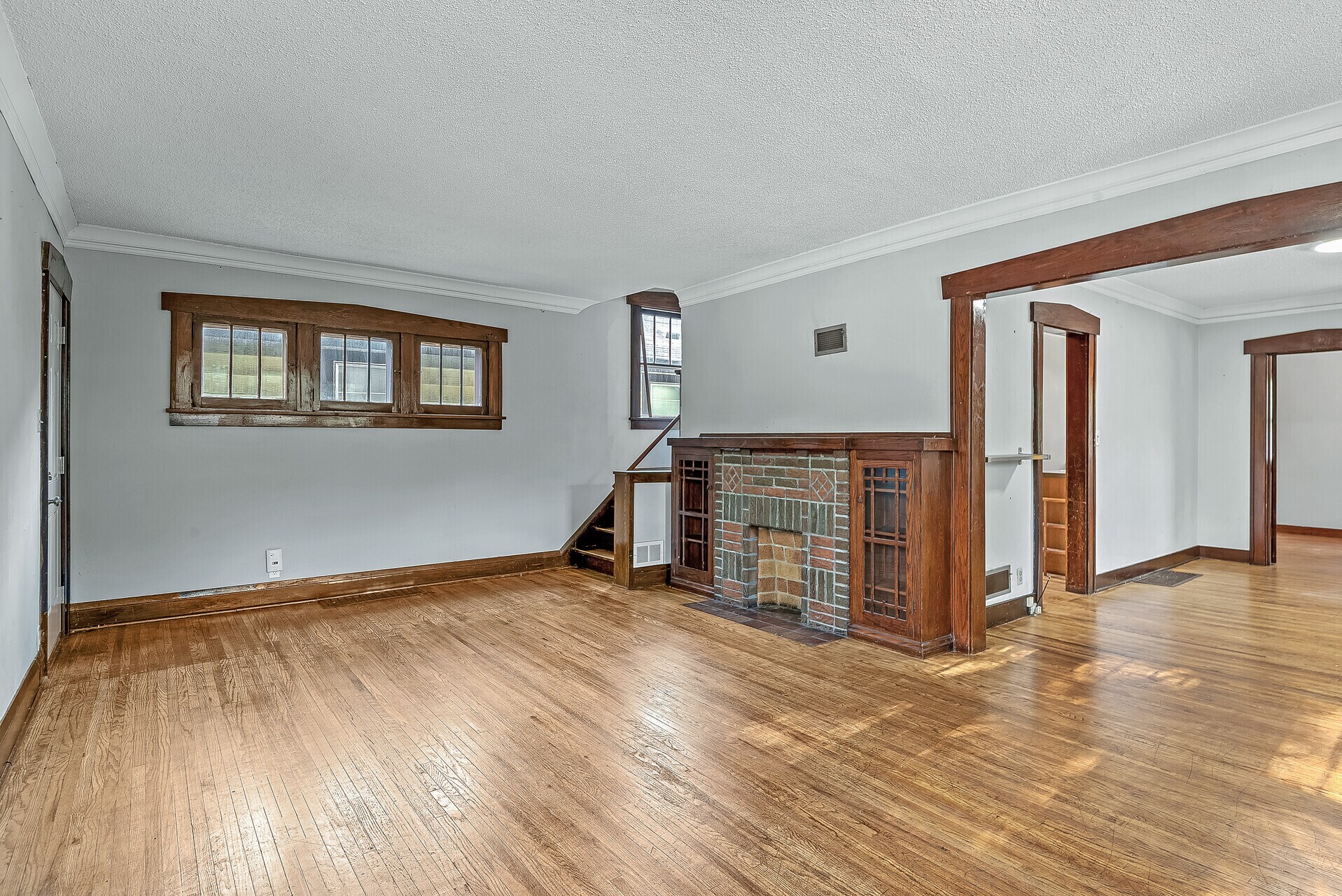 Building Photo - 881 19th Ave SE