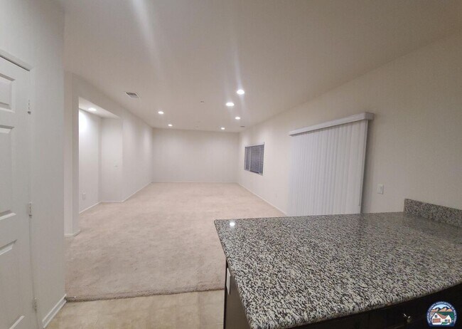 Building Photo - 655 Las Dunas St